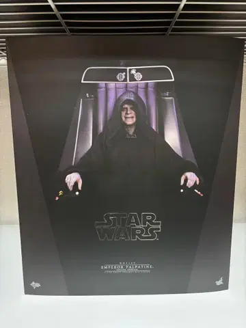 핫토이즈 스타 워즈 팰퍼틴 황제 1/6 피규어