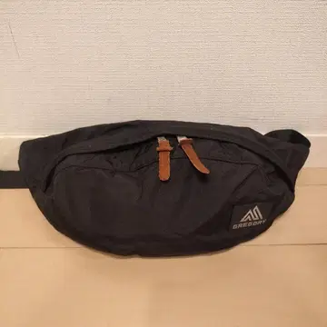 GREGORY 블랙 바디백 웨스트 파우치