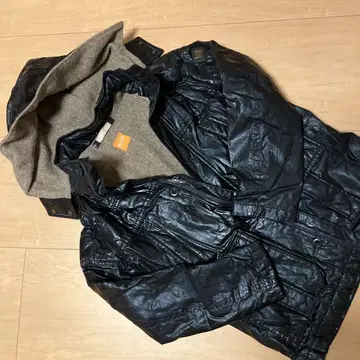 BOSS 후드 부착 블랙 자켓