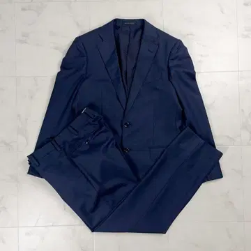 새상품급 HILTON 셋업 수트 네이비 사이즈 YA5*GD806