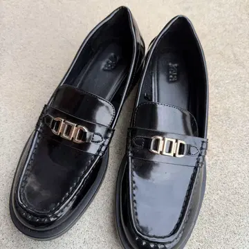 ZARA 로퍼 버클 블랙