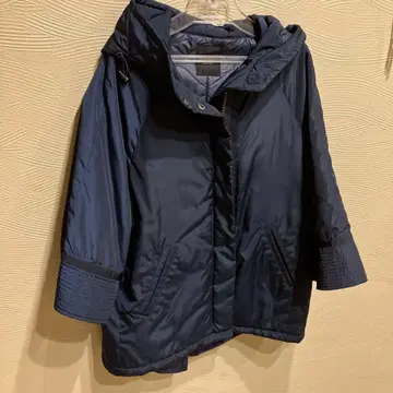 DAMA collection 후드 부착 다운 자켓 네이비