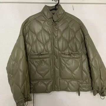 ZARA 올리브 그린 퀼팅 자켓