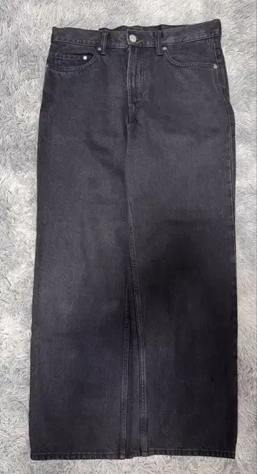 H&M 릴랙스 핏 블랙 데님 31/30 블랙 데님