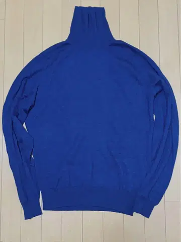 [ 새상품급 ] john smedley 터틀넥 니트 네이비