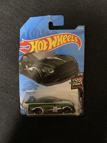 Hot Wheels 2018 Bentley Continental GT3