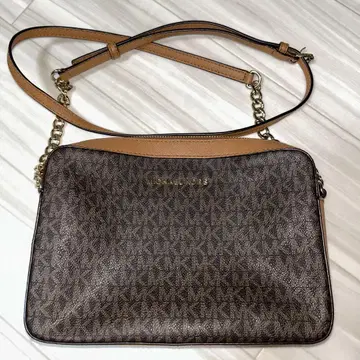 MICHAEL KORS 브라운 숄더백