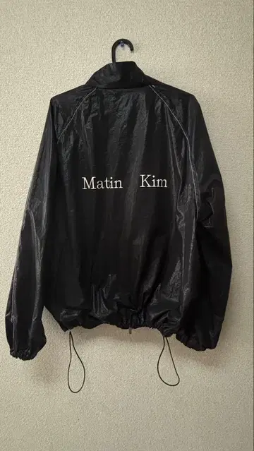 Matin Kim 나일론 자켓 블랙
