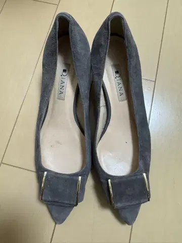 다이애나 DIANA 펌프스 23.5cm