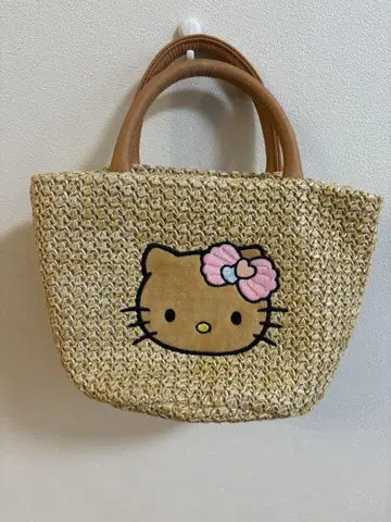 산리오 헬로키티 일광화상 카고백