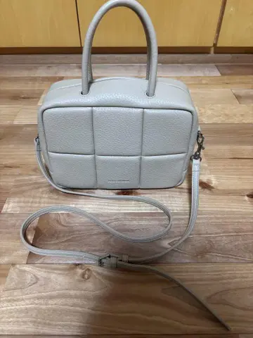 ADD CULUMN PUFF-BOSTON 백 베이지
