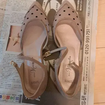 긴자 카네마츠 슬렌 도트 세퍼레이트 시스루 펌프스 23cm
