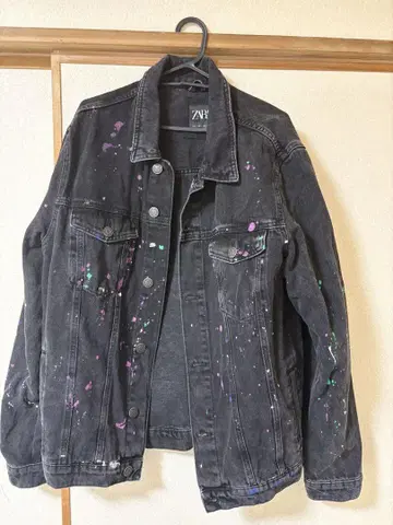 ZARA 블랙 데님 자켓 페인트 스플래터