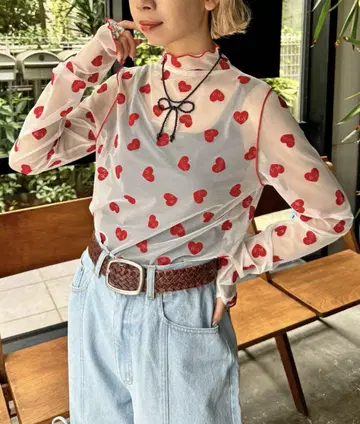 HELLO.SANFRANCISCO 하트 플로키 프린트 시어 터틀