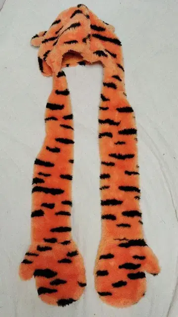 디즈니 팬캡 머플러 티거
