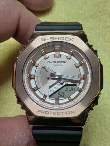 새상품급 G-SHOCK GM-2100PG