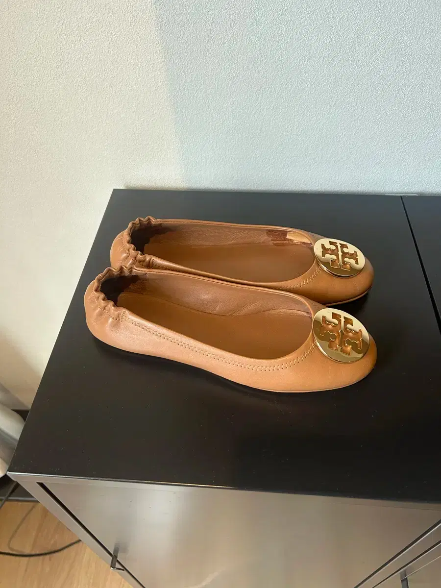 Tory Burch Flat Shoes