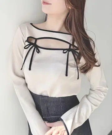 NOMAE 바이컬러 파이핑 리본 상의