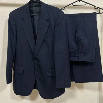 네이비 스트라이프 고급 비즈니스 정장 M 사이즈 상당