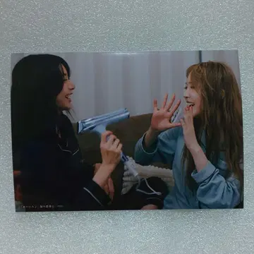 아야카는 히로코 선배를 좋아해 아야히로 카페 브로마이드