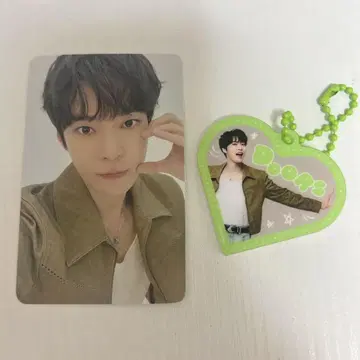 NCT DOYOUNG DOORS 아크릴 키링 회장 혜택