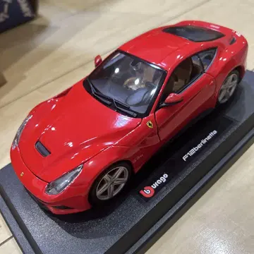 Bburago F12 빨간색 1/24 페라리 F12 베를리네타