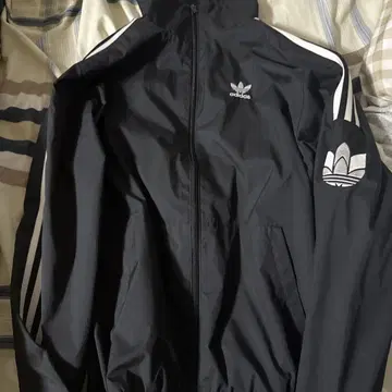 adidas 아디다스 트랙 자켓 블랙 GN3535