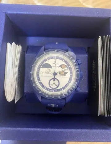Swatch OMEGA Snoopy MoonSwatch Popcorn