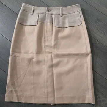 LAUTREAMONT 울 타이트 스커트