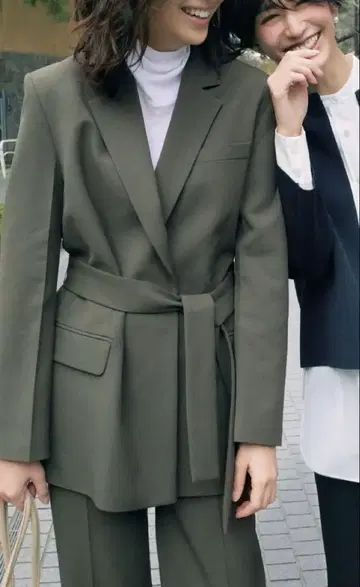 ZARA 리미티드 에디션 올리브 그린 수트 셋업