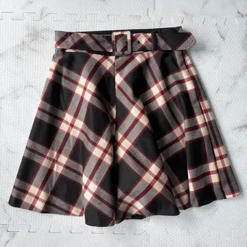 인기 에네스베 체크 무늬 스커트 바지 M