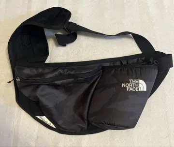 THE NORTH FACE 힙색 블랙/카모플라주