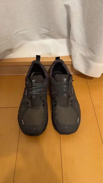On 러닝화 그레이