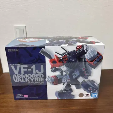 DX 초합금 VF-1J 아머드 발키리