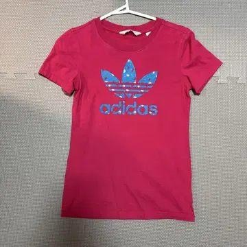 adidas 핑크 반팔 T셔츠
