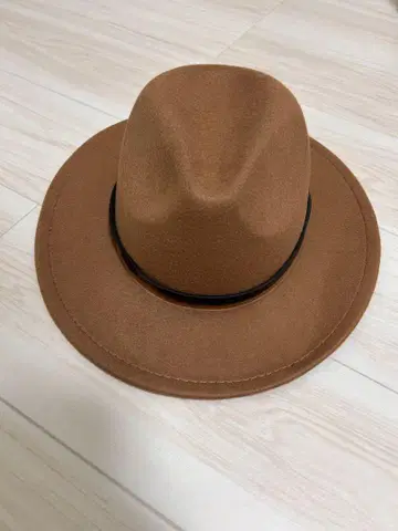 브라운 울 펠트 햇
