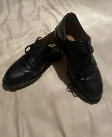 [ 새상품급 ] 닥터마틴 Dr Martens EU41 1461 3홀