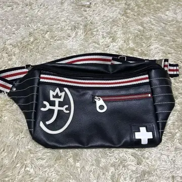 블랙 바디백 웨스트 파우치