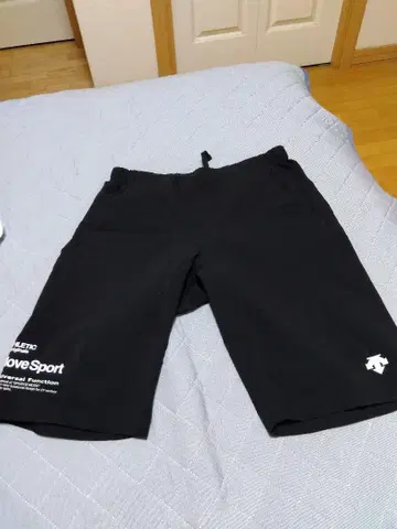 Move Sport 블랙 숏팬츠 XO