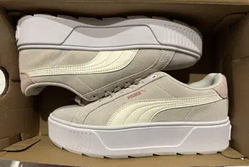 Puma 스웨이드 통굽 스니커즈