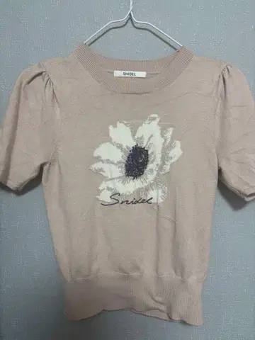 스나이델 자카드 니트 풀오버 핑크