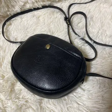 현행 새상품급 일비종떼 숄더백 오벌 미니백 로고 엠보 블랙