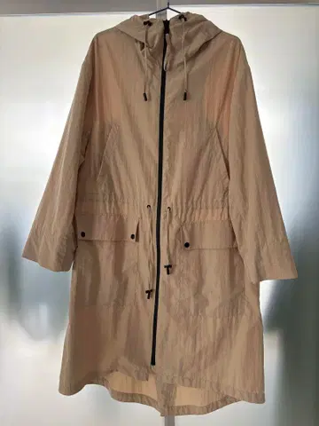 새상품급 [ ZARA ] 베이지 후드 부착 롱 코트 스프링 코트