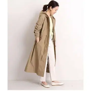 SLOBE IENA 드로스트 푸드코트 베이지 롱 코트 나일론