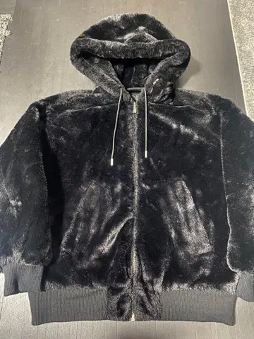 ZARA 퍼 자켓 블랙 M