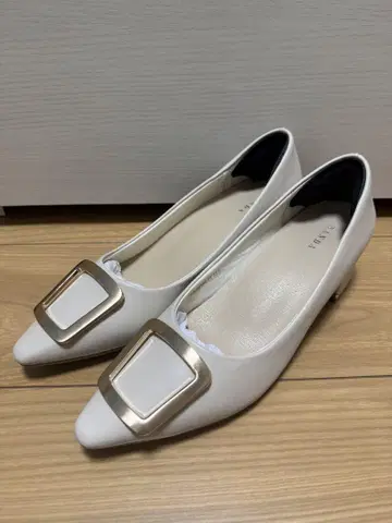 [ 새상품급 ] RANDA 아이보리 펌프스