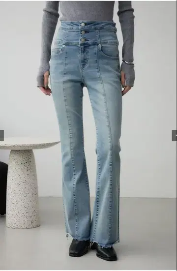 AZUL DENIM 하이웨스트 버튼 플레어 데님