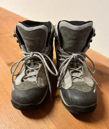 [ 새상품급 ] 몽벨 등산화 아웃도어 신발 25.5cm