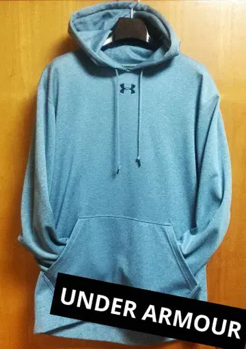 언더아머 풀오버 후드티
