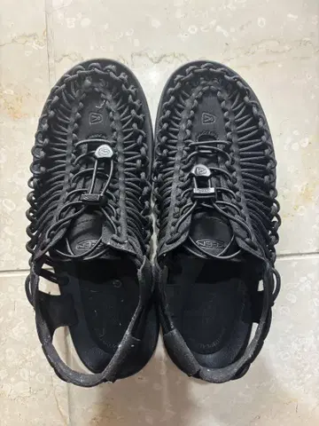 KEEN 스포츠 샌들